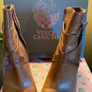 Size 9.5 Vince Camuto boots